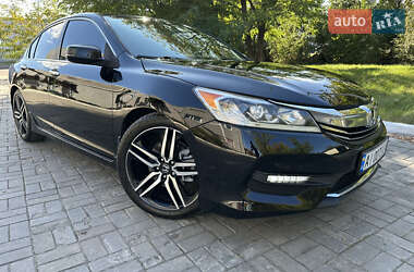 Седан Honda Accord 2015 в Києві