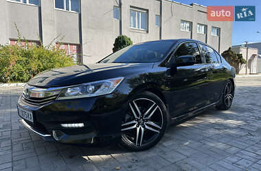 Седан Honda Accord 2015 в 