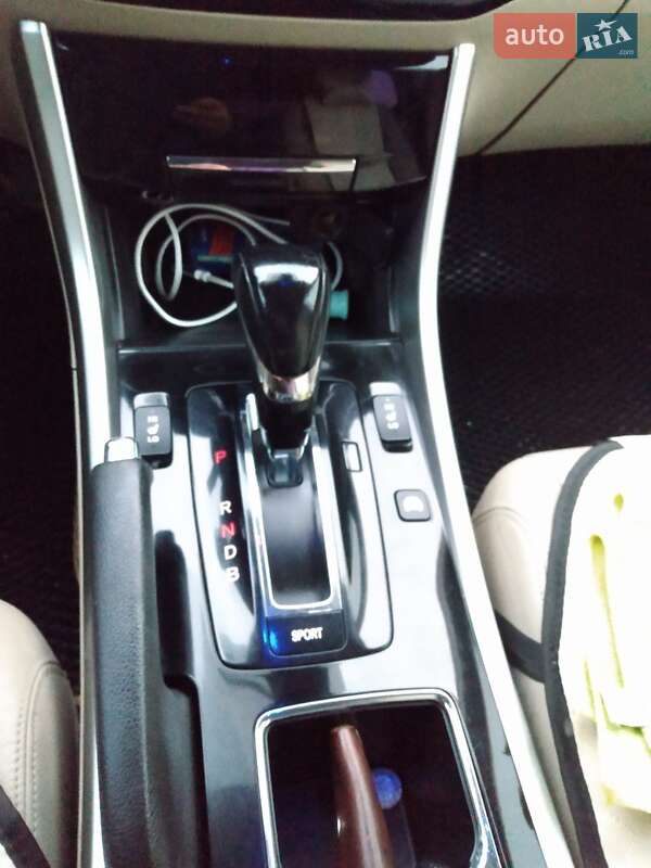 Седан Honda Accord 2016 в Івано-Франківську