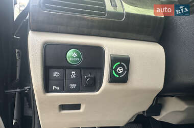 Седан Honda Accord 2013 в 