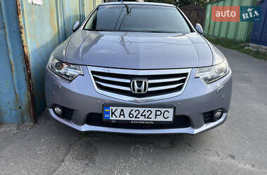 Седан Honda Accord 2012 в Києві