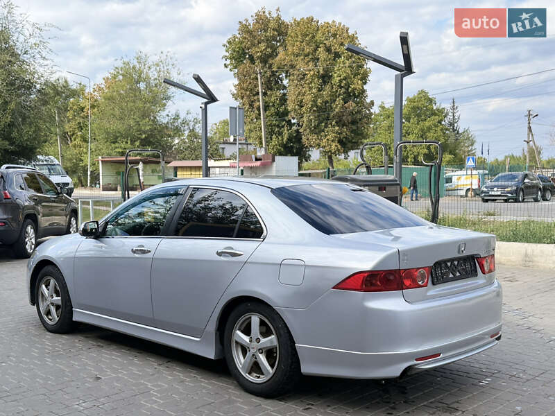 Седан Honda Accord 2004 в Днепре