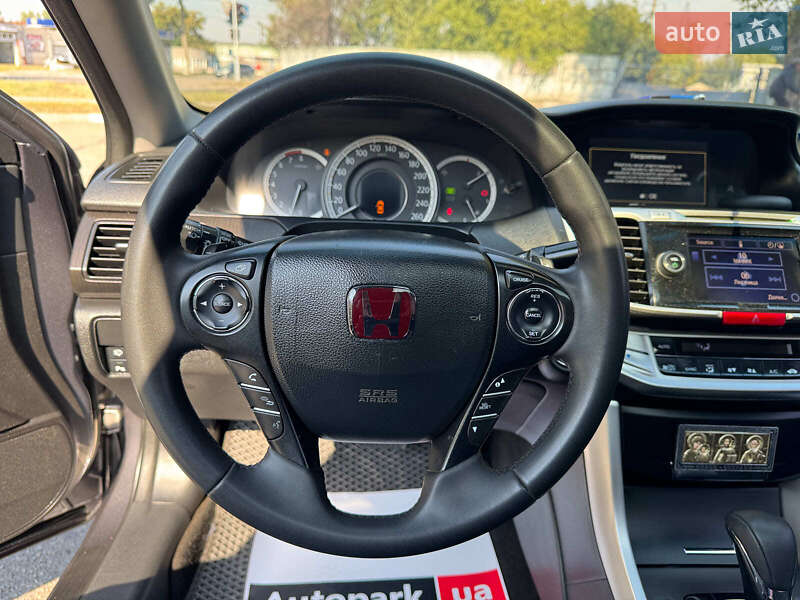 Седан Honda Accord 2013 в Запоріжжі