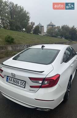 Седан Honda Accord 2022 в 