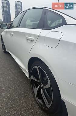 Седан Honda Accord 2022 в 