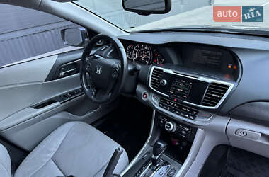 Седан Honda Accord 2014 в 