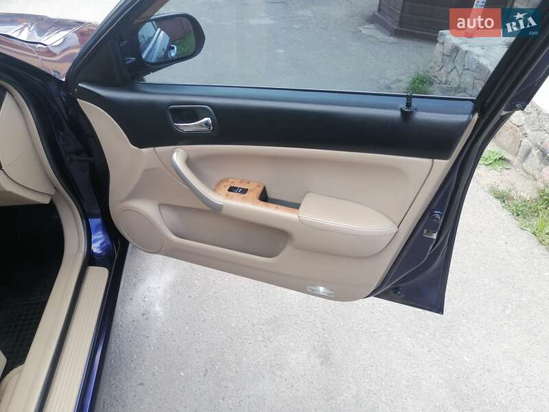 Седан Honda Accord 2005 в Білій Церкві