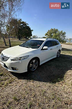Универсал Honda Accord 2011 в 