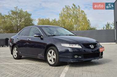 Седан Honda Accord 2004 в 