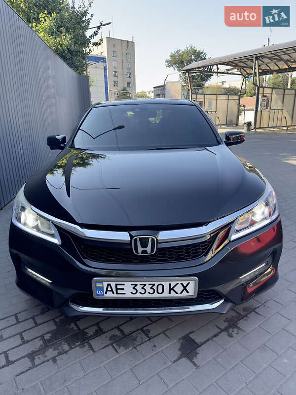 Седан Honda Accord 2016 в 