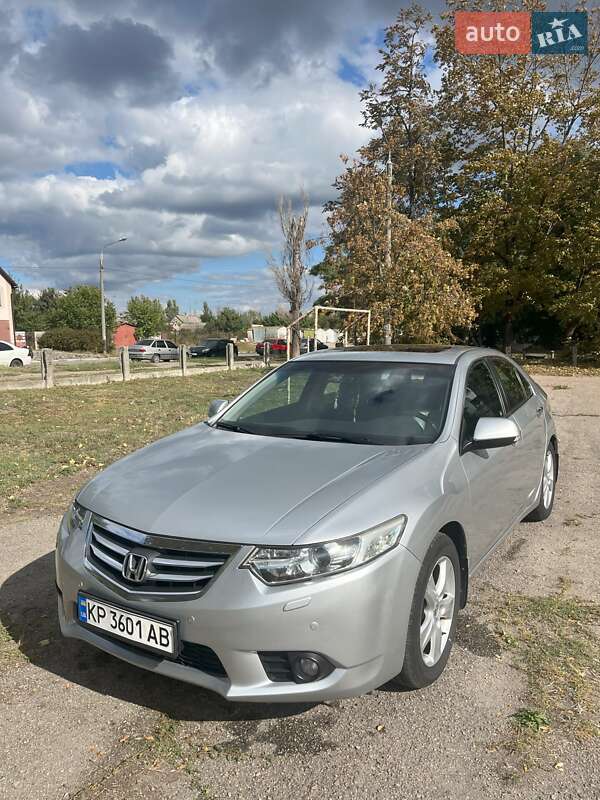 Седан Honda Accord 2011 в 