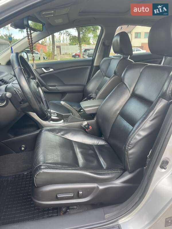 Седан Honda Accord 2011 в Запоріжжі