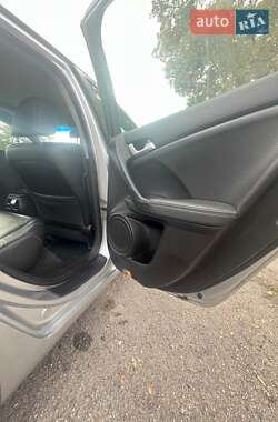 Седан Honda Accord 2011 в 