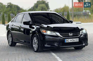 Седан Honda Accord 2014 в 