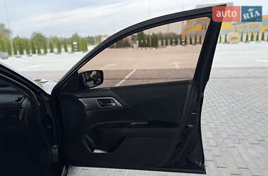 Седан Honda Accord 2014 в 