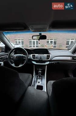 Купе Honda Accord 2013 в 