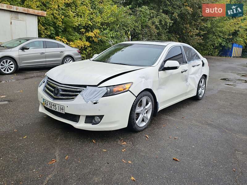Седан Honda Accord 2010 в Киеве