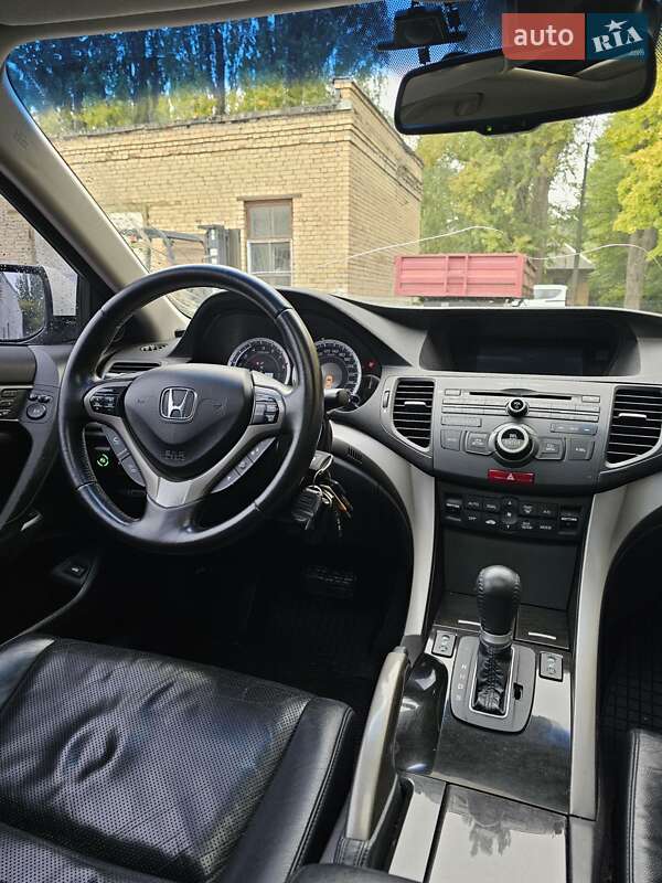 Седан Honda Accord 2010 в Киеве