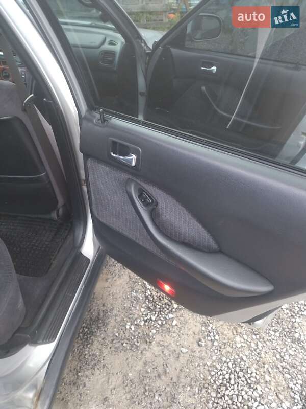 Седан Honda Accord 1998 в Тернополе