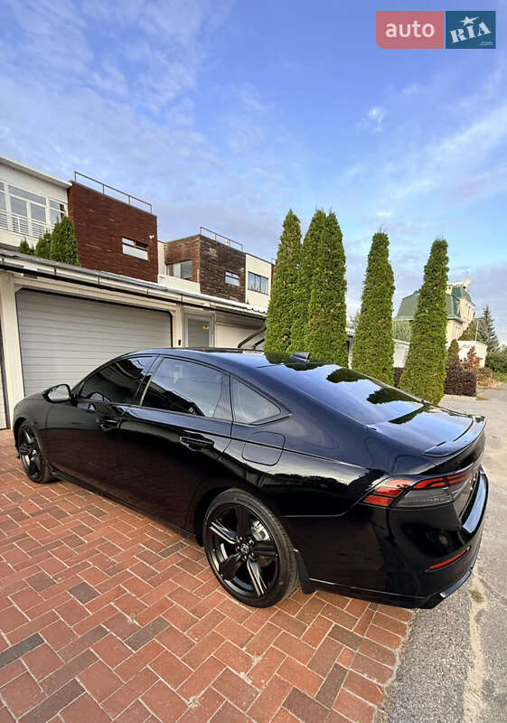 Седан Honda Accord 2024 в Харкові