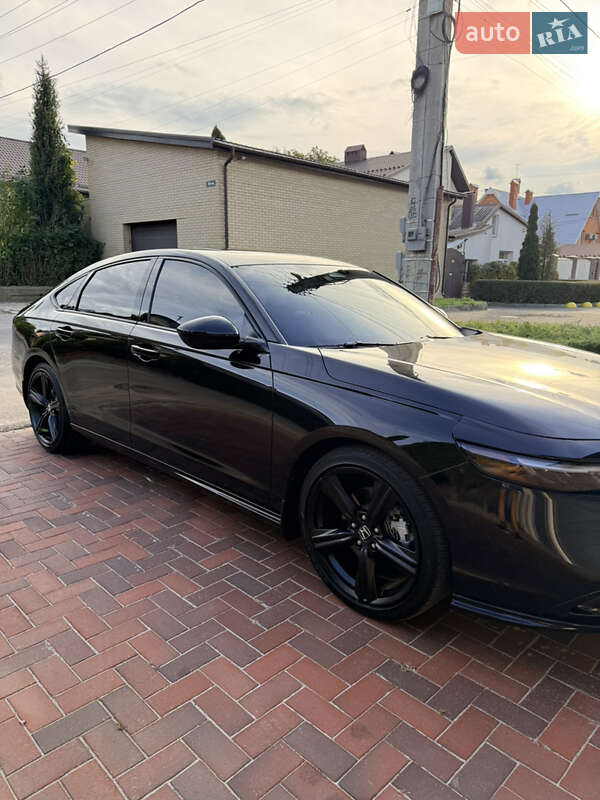 Седан Honda Accord 2024 в Харкові