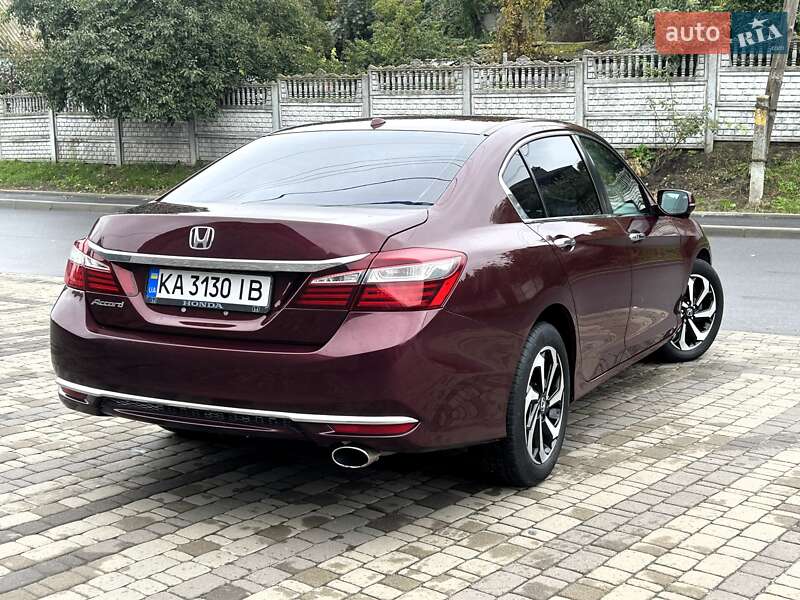 Седан Honda Accord 2017 в Киеве