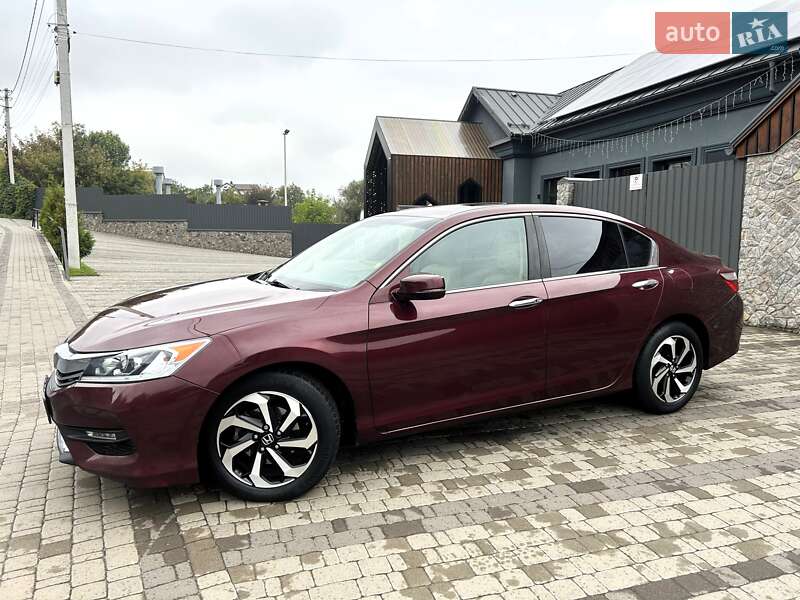 Седан Honda Accord 2017 в Киеве