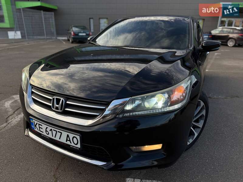 Седан Honda Accord 2015 в Кривому Розі