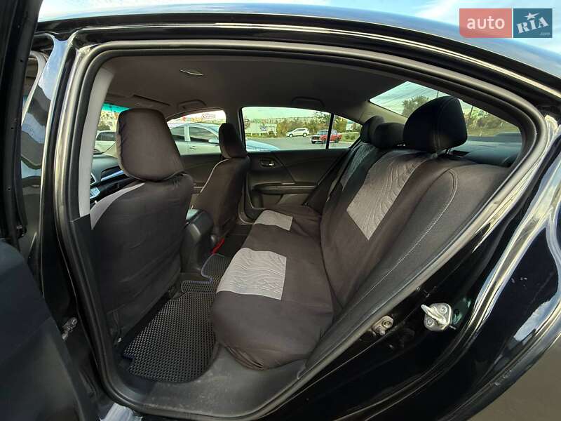 Седан Honda Accord 2015 в Кривому Розі