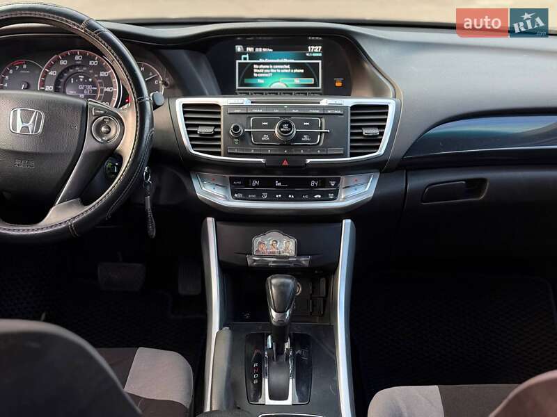Седан Honda Accord 2015 в Кривому Розі