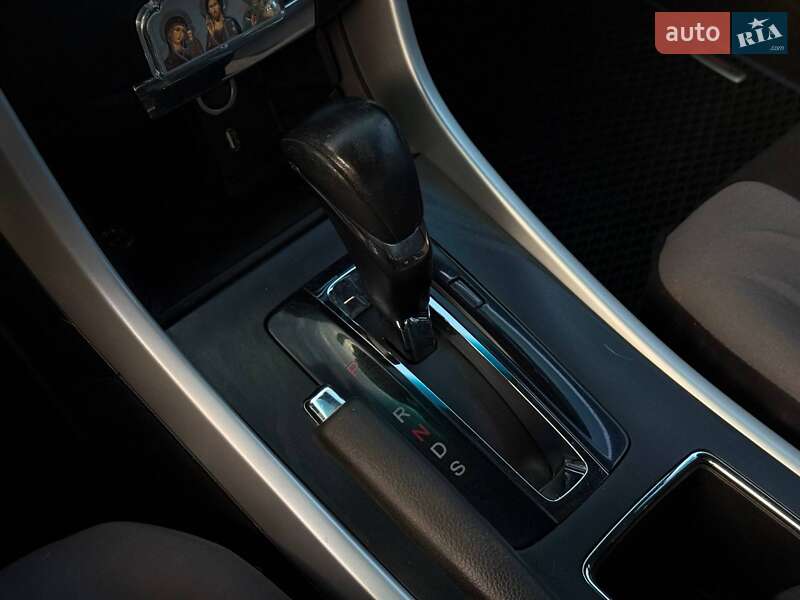 Седан Honda Accord 2015 в Кривому Розі