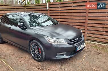 Седан Honda Accord 2013 в 