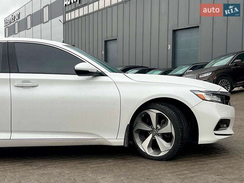 Седан Honda Accord 2018 в Львові