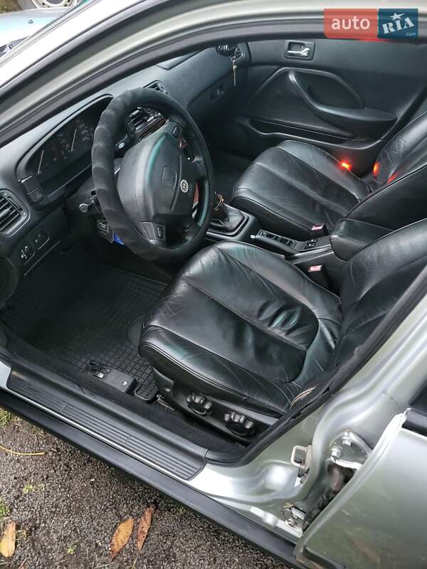 Седан Honda Accord 1997 в Владимире