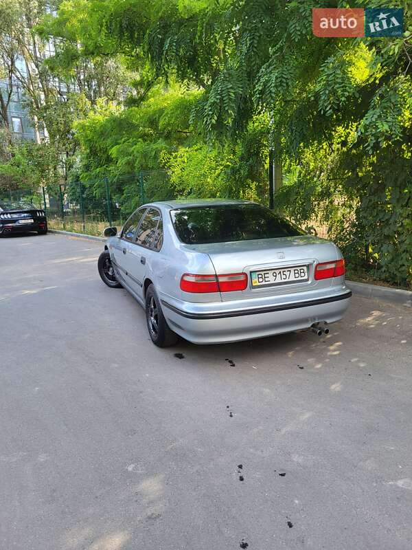Седан Honda Accord 1997 в Владимире