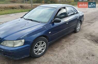 Седан Honda Accord 2000 в 