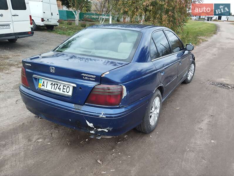 Седан Honda Accord 2000 в Бердичеве