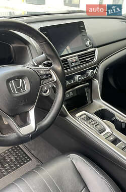 Седан Honda Accord 2021 в 