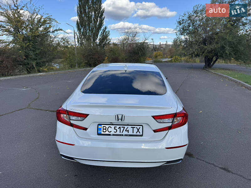 Седан Honda Accord 2018 в Кривом Роге