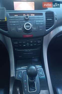 Седан Honda Accord 2010 в 