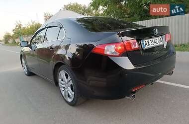 Седан Honda Accord 2010 в 