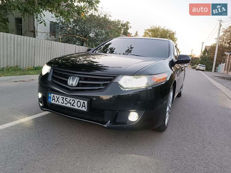 Седан Honda Accord 2010 в Харкові