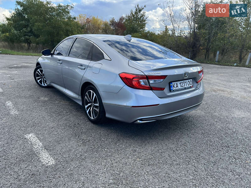 Седан Honda Accord 2018 в Києві