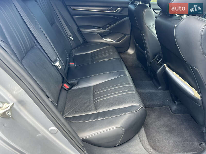 Седан Honda Accord 2018 в Києві