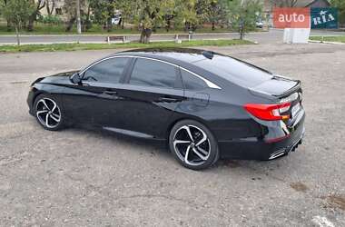 Седан Honda Accord 2022 в 