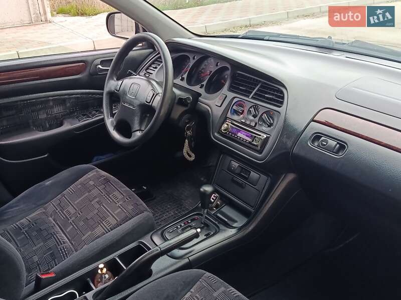 Седан Honda Accord 1999 в Білгороді-Дністровському