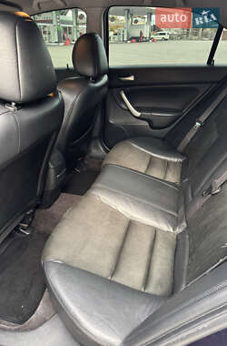 Седан Honda Accord 2004 в 
