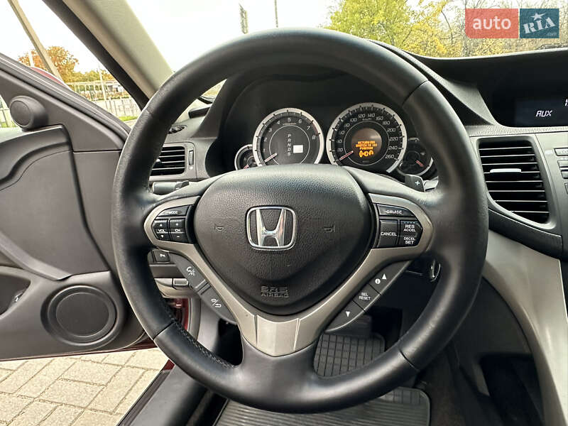 Седан Honda Accord 2010 в Харькове