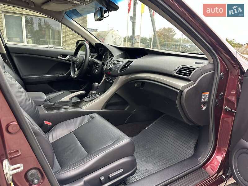 Седан Honda Accord 2010 в Харькове