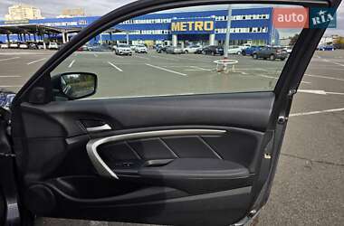 Купе Honda Accord 2012 в 